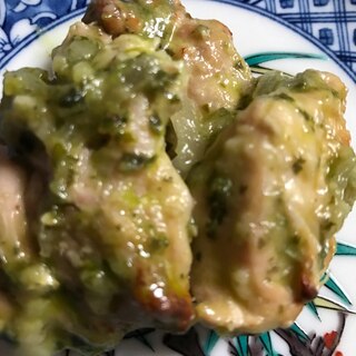 鶏胸肉のバジルマヨ炒め。